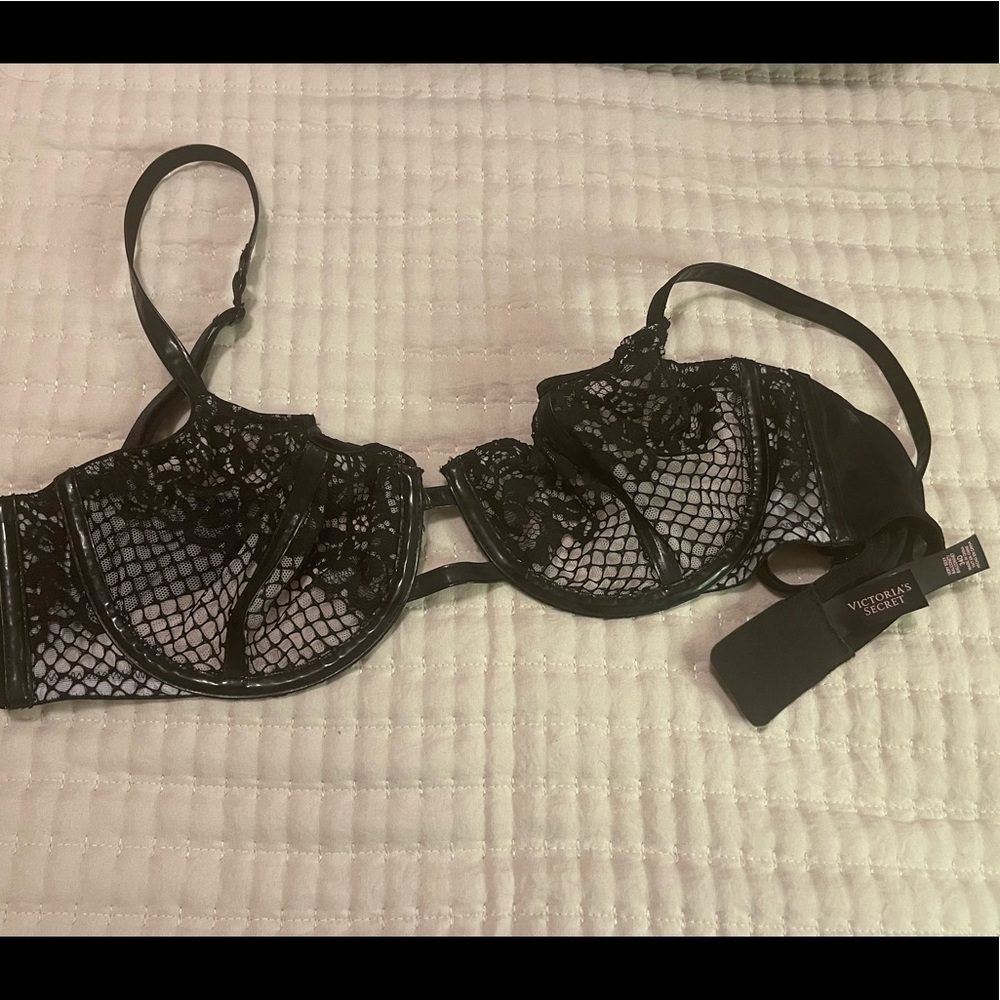 Victoria’s Secret very sexy back balconet